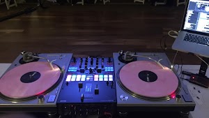 DJ Rock-Cee Entertainment DJ Rock-Cee Entertainment